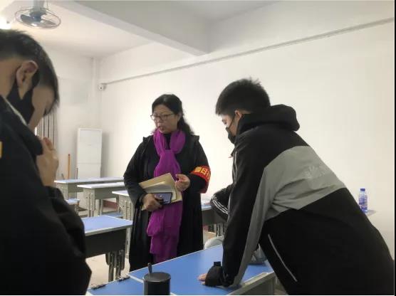 深入檢查促提升丨我校政教處開展校園教學(xué)、衛(wèi)生大檢查(圖1)