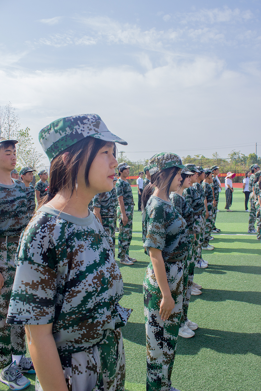 結(jié)訓(xùn)千帆競 振寧秋點兵 | 振寧技工學(xué)校舉行軍訓(xùn)閉幕式(圖3)